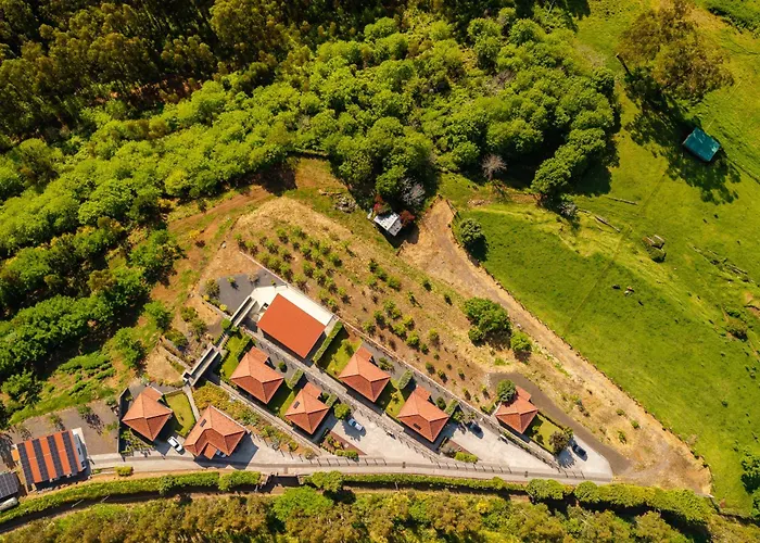 Rochão Village by Rent2U, Lda Calheta 