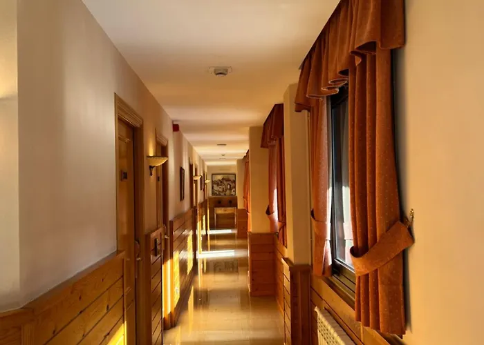 Petit Hotel Pas de la Case