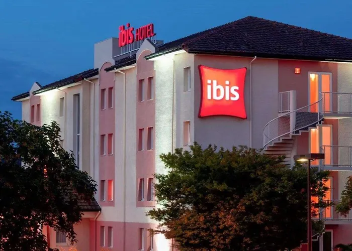 Hotel ibis Pau Lescar