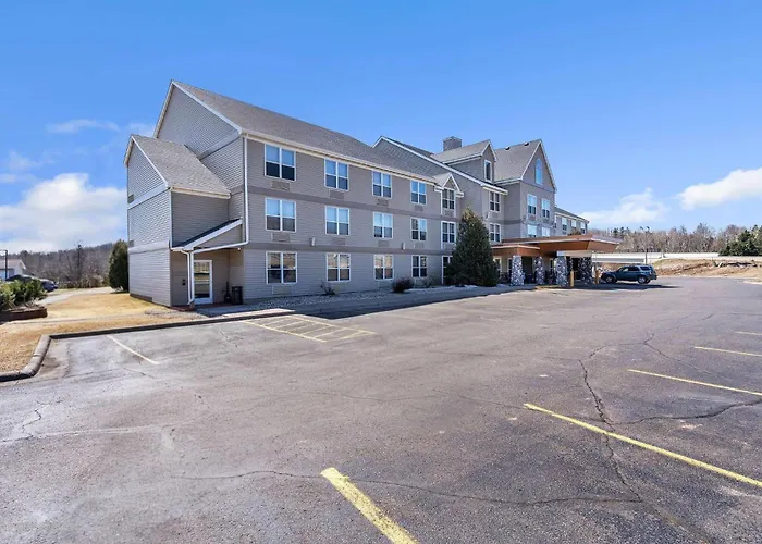 Sleep Inn & Suites Near Spirit Mountain Duluth