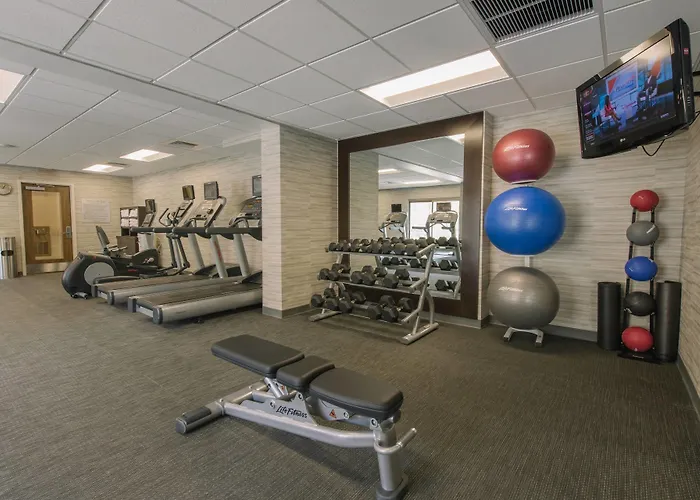 Courtyard By Marriott Nashua Hotel