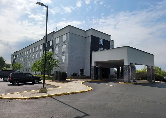Comfort Inn & Suites Pottstown Eastern Gateway