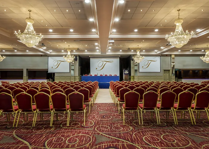 Treacys West County Conference And Leisure Centre Hotel Ennis