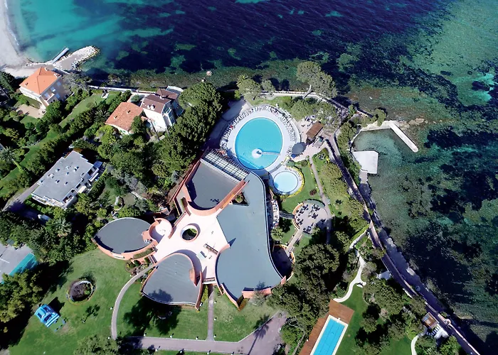 Hôtel Vacances Bleues Delcloy Saint-Jean-Cap-Ferrat