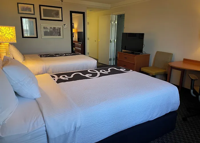 La Quinta By Wyndham Tacoma - Seattle Hotel