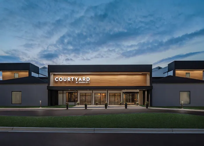 Courtyard By Marriott Greensboro