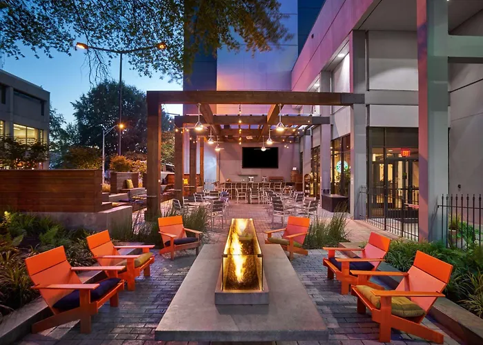 Hilton Knoxville