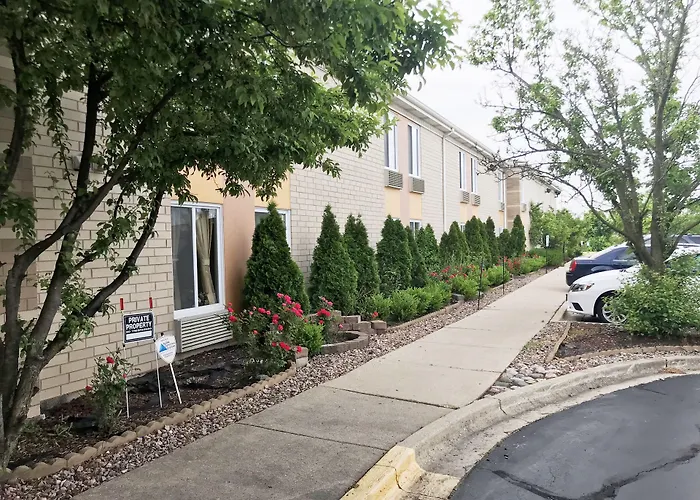 Quality Inn Aurora - Naperville Area
