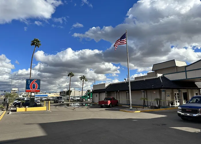 Super 8 By Wyndham Mesa Downtown Near Convention Center Hotel