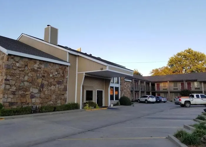 Motel 6 Ada Ok
