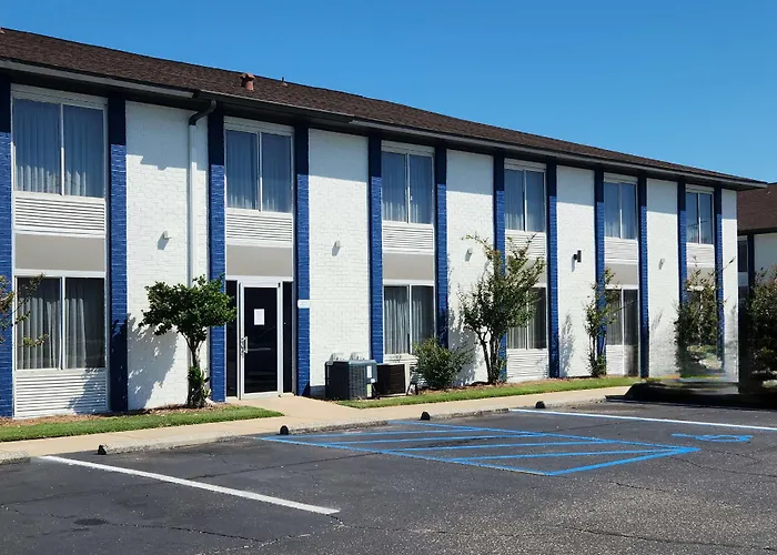 Americas Best Value Inn & Suites-Foley