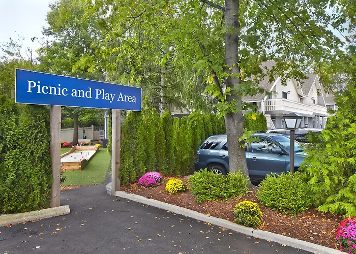 New Haven Village Suites