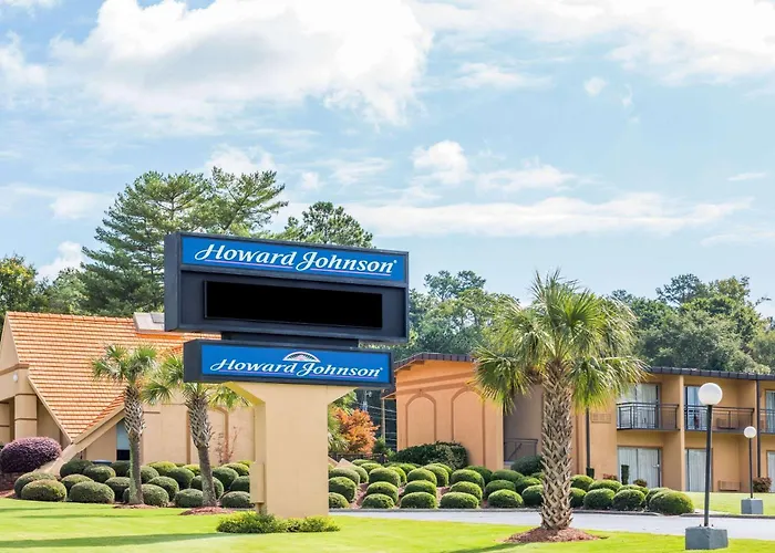 Howard Johnson By Wyndham Athens