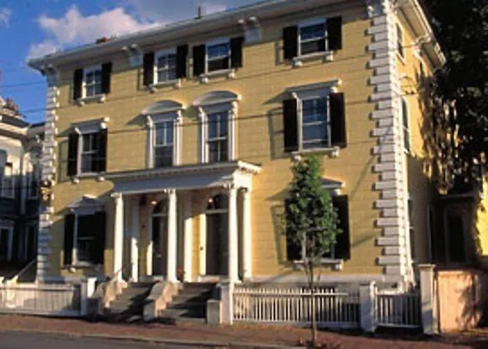 The Salem Inn