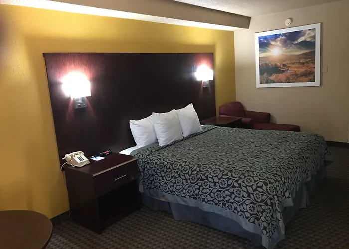 Days Inn By Wyndham Flagstaff Near Downtown/Nau On Route 66