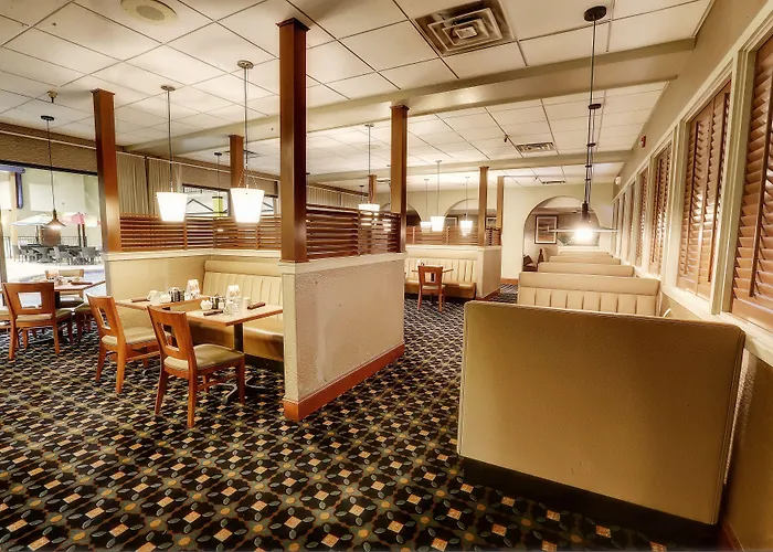 Clarion Hotel Convention Center Minot
