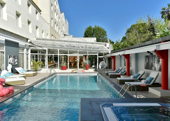 Hôtel Arles Plaza