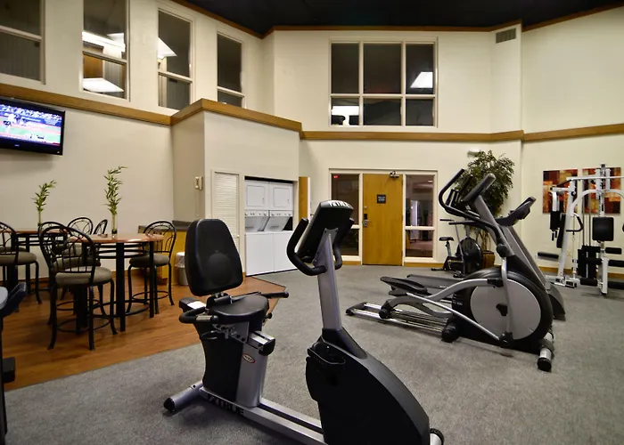 Greenstay Hotel & Suites Central Springfield