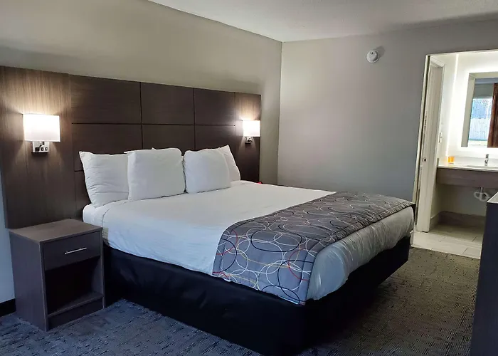 Days Inn & Suites By Wyndham Charleston Airport West North Charleston