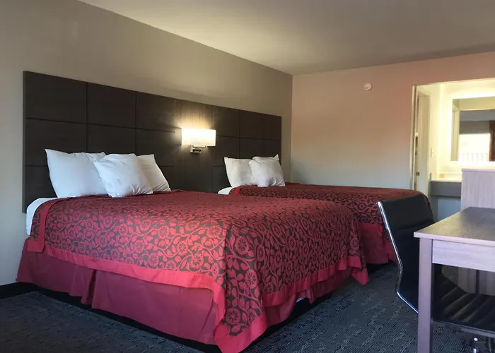 Days Inn & Suites By Wyndham Charleston Airport West North Charleston
