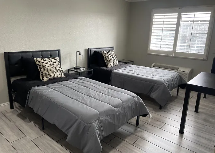 Cabana Inn & Suites Long Beach