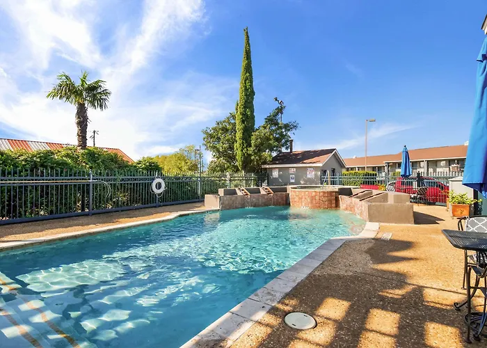 Quality Inn Near Lake Marble Falls