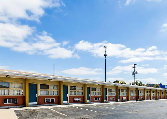 Econo Lodge Topeka