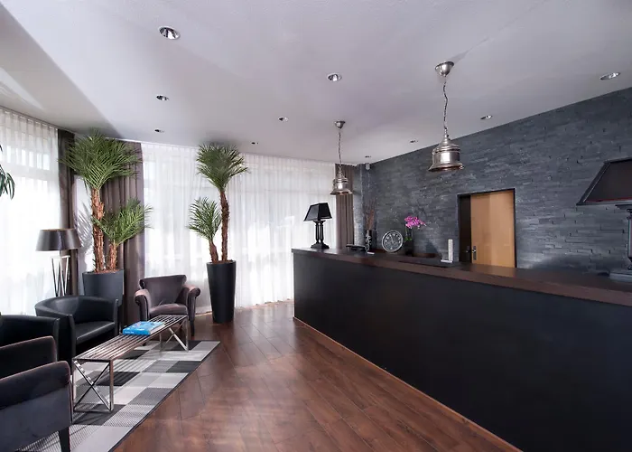 Tryp By Wyndham Luebeck Aquamarin Hotel