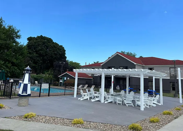 La Quinta Inn By Wyndham Sandusky Near Cedar Point