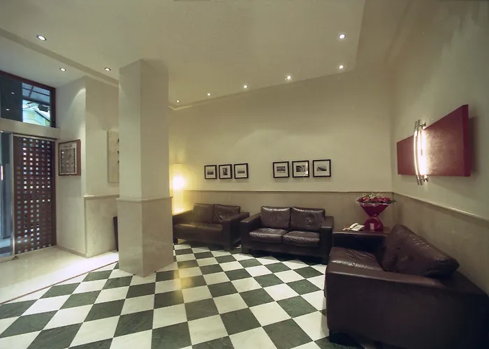 Plaka Hotel Atenas