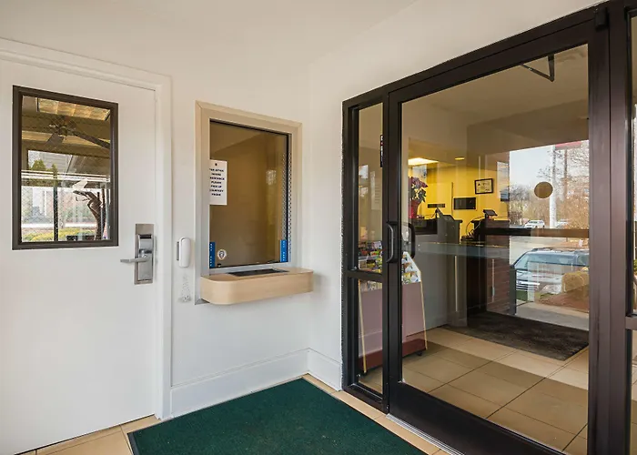 Studio 6 Extended Stay - Greensboro, Nc