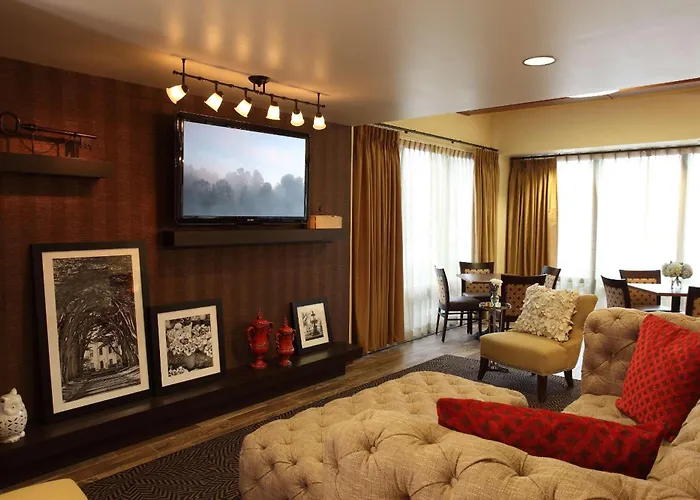 Hampton Inn Atlanta-Cumberland Mall/Cobb Galleria Area