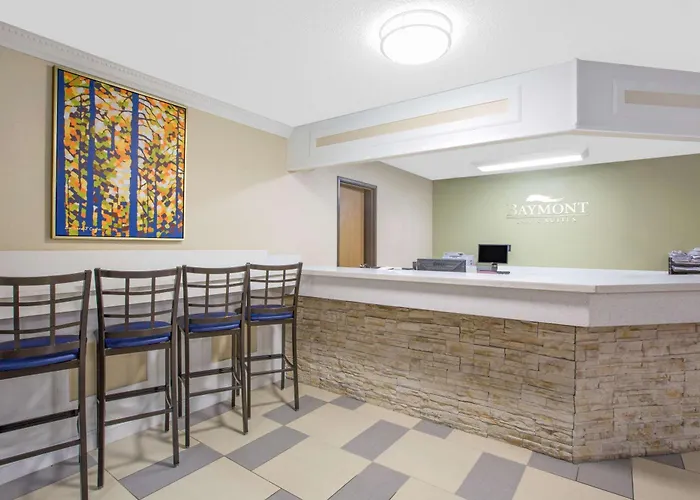 Baymont By Wyndham Ames Hotel