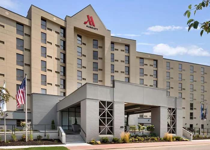 Madison Marriott South Hotel