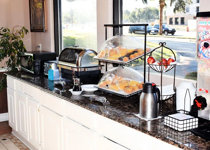 Howard Johnson By Wyndham Beaufort/Parris Island
