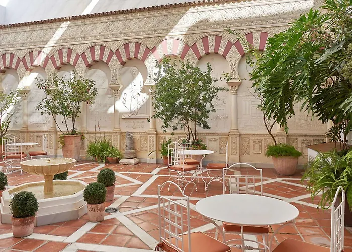 Hotel NH Córdoba Califa