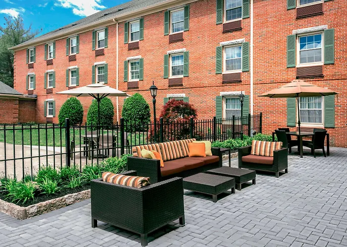 Sonesta Select Tinton Falls Eatontown
