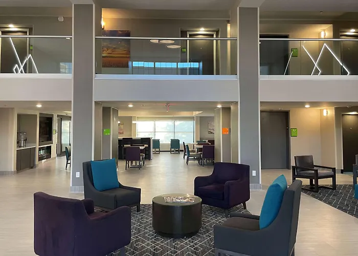 La Quinta By Wyndham Jonesboro Hotel