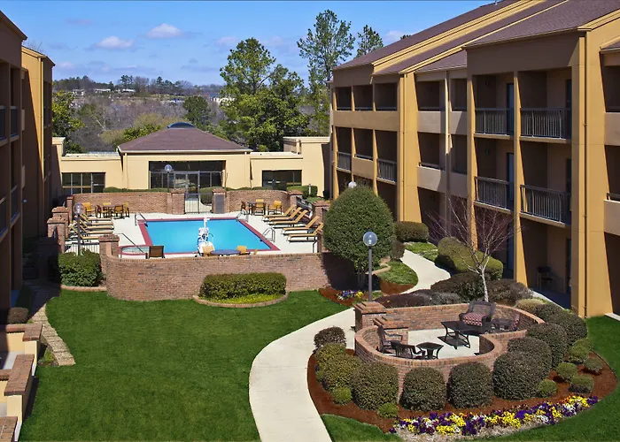 Courtyard By Marriott Little Rock West Hotel