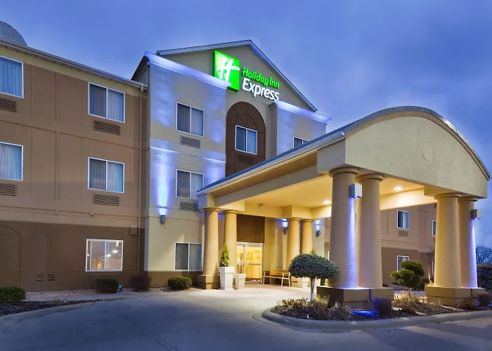 Holiday Inn Express Hotel & Suites Burlington By Ihg