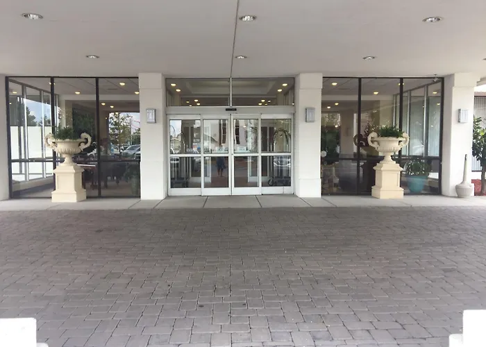 Clarion Hotel Fort Mill Near Amusement Park