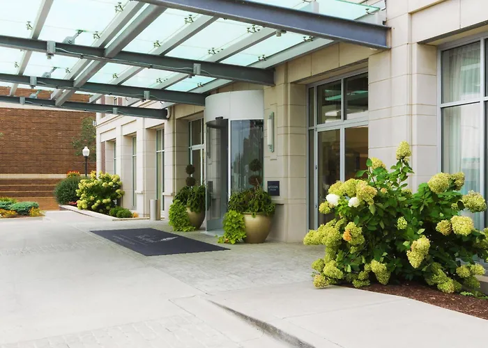 Hotel Blackhawk, Autograph Collection Davenport