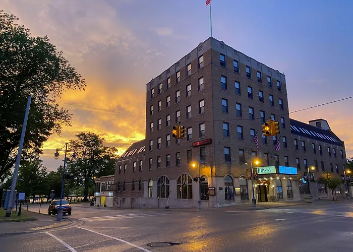 The Hotel Ojibway, Trademark Collection By Wyndham Sault Ste. Marie