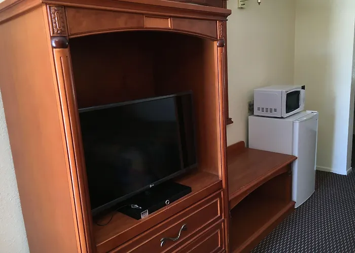 Economy Inn Near Ontario Airport - Chino