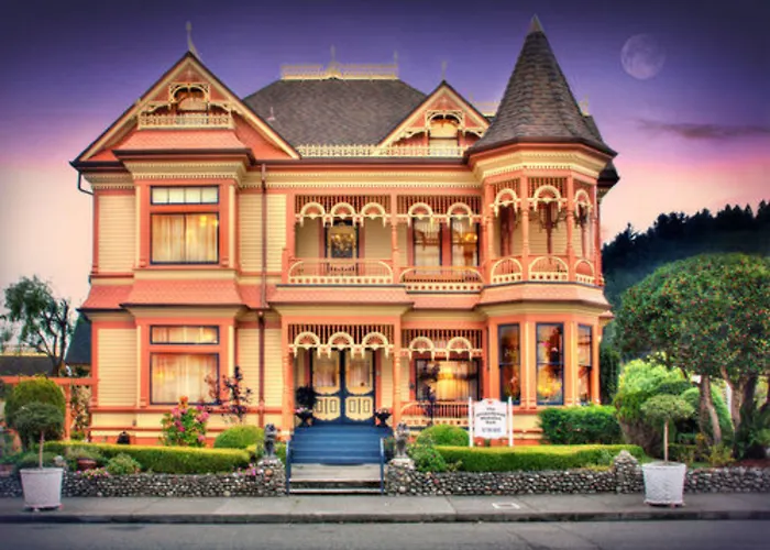 Gingerbread Mansion Bed & Breakfast Ferndale