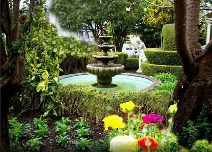 Gingerbread Mansion Bed & Breakfast Ferndale