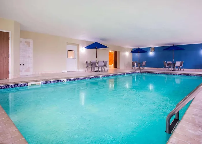 Wahpeton Hotels