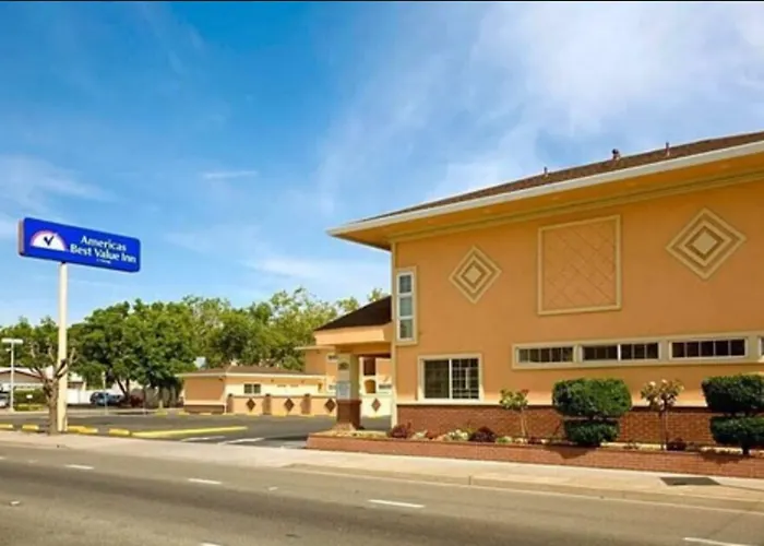 Americas Deluxe Inn- Marysville