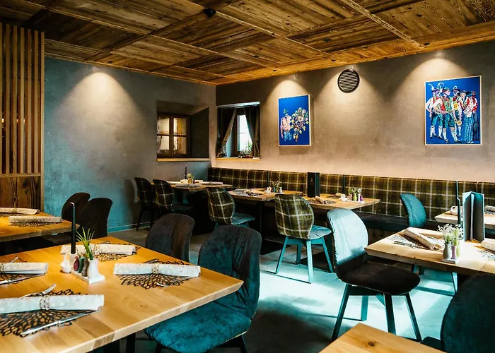 Gasthof Zum Goldenen Loewen Nauders