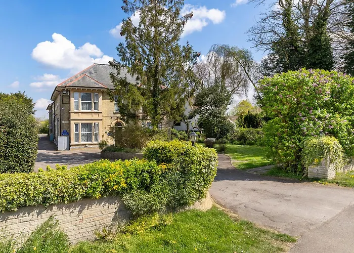 Shelford Lodge